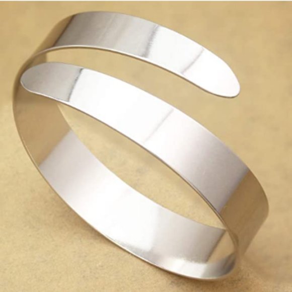 Enthralled Cleopatra Armband Bangle - Picture 3 of 6